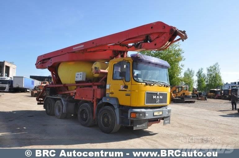 MAN 32.403 Camion malaxeur