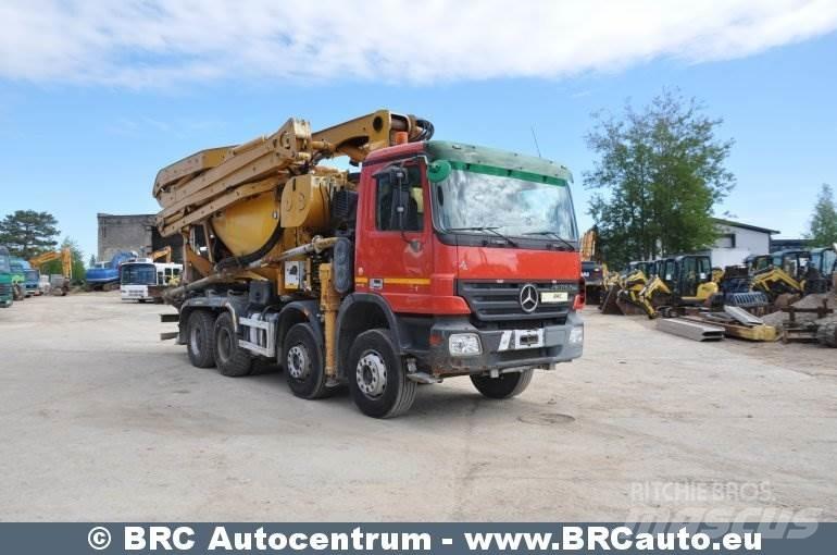 Mercedes-Benz 4144 Camion malaxeur