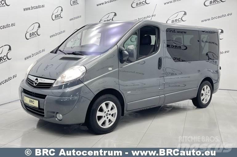 Opel Vivaro Mini-bus