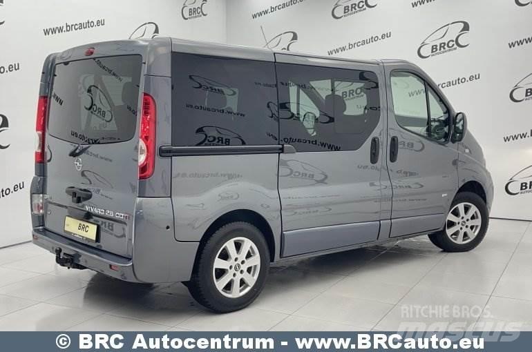 Opel Vivaro Mini-bus
