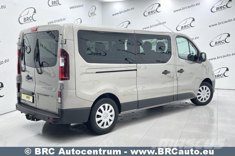 Renault Trafic Mini-bus