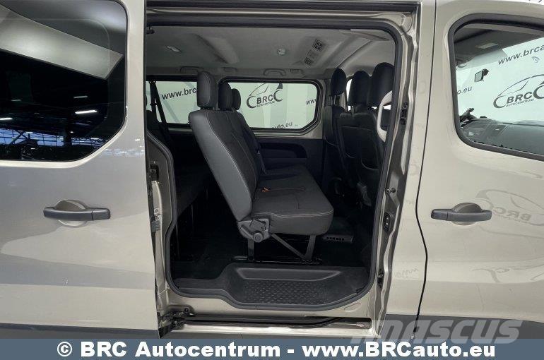 Renault Trafic Mini-bus