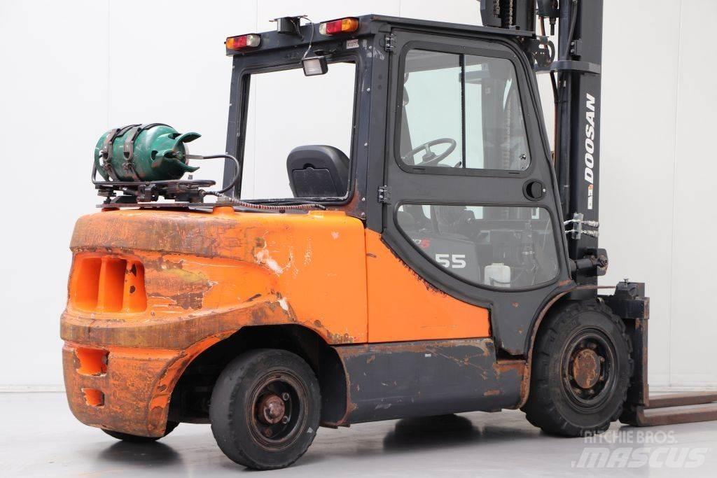 Doosan G55SC-5 Chariots GPL