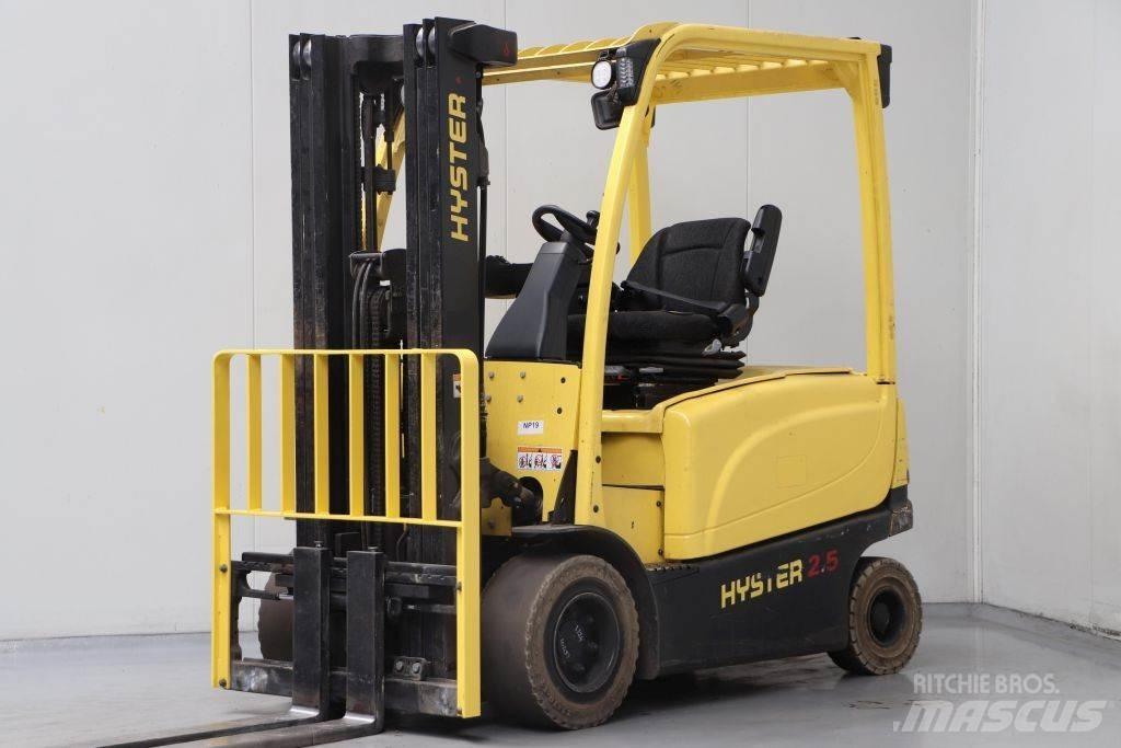 Hyster J2.5XN Chariots élévateurs électriques