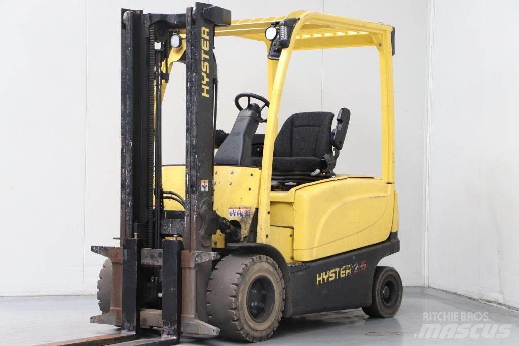 Hyster J2.5XN Chariots élévateurs électriques