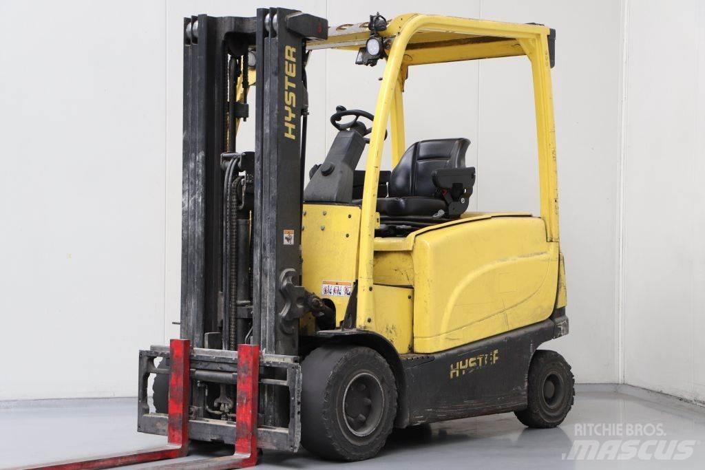 Hyster J2.5XN Chariots élévateurs électriques