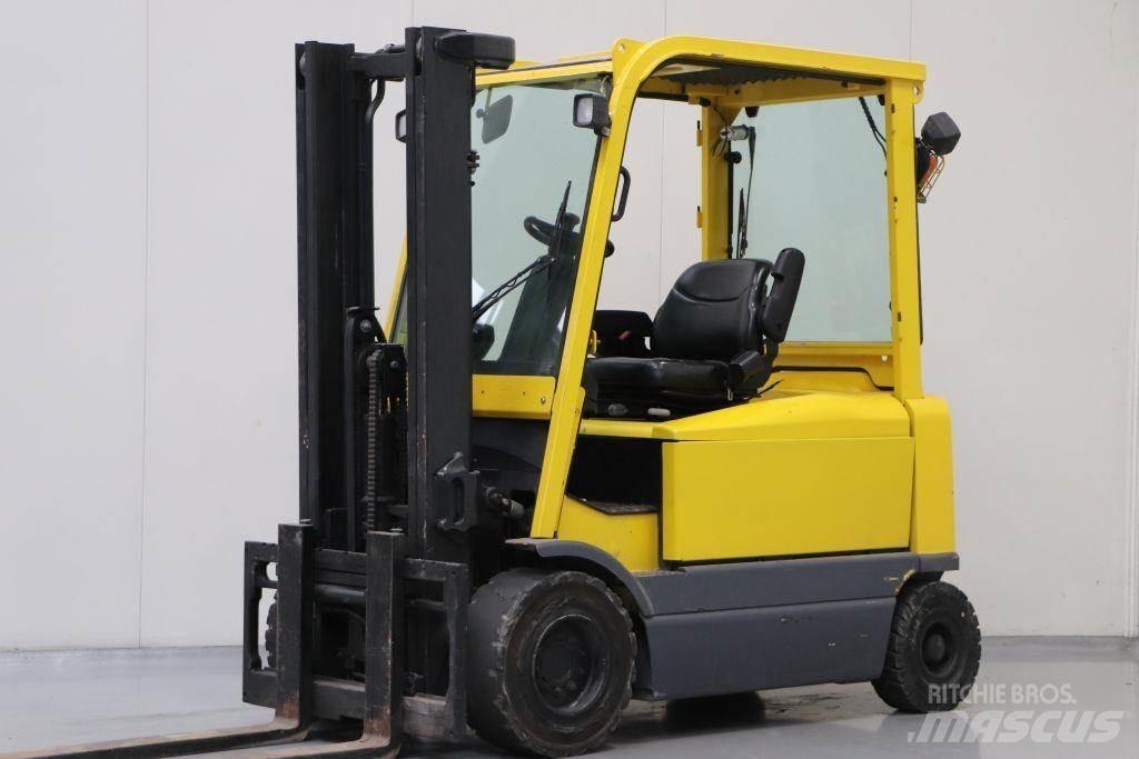 Hyster J3.00XM Chariots élévateurs électriques