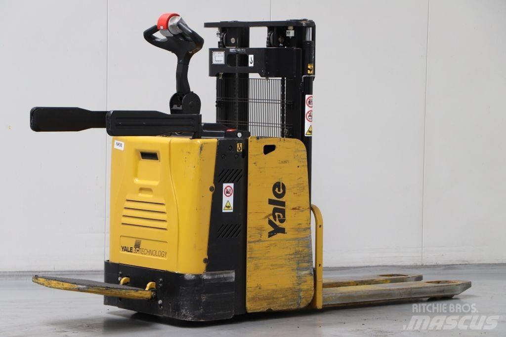 Hyster MP20XD Gerbeur accompagnant