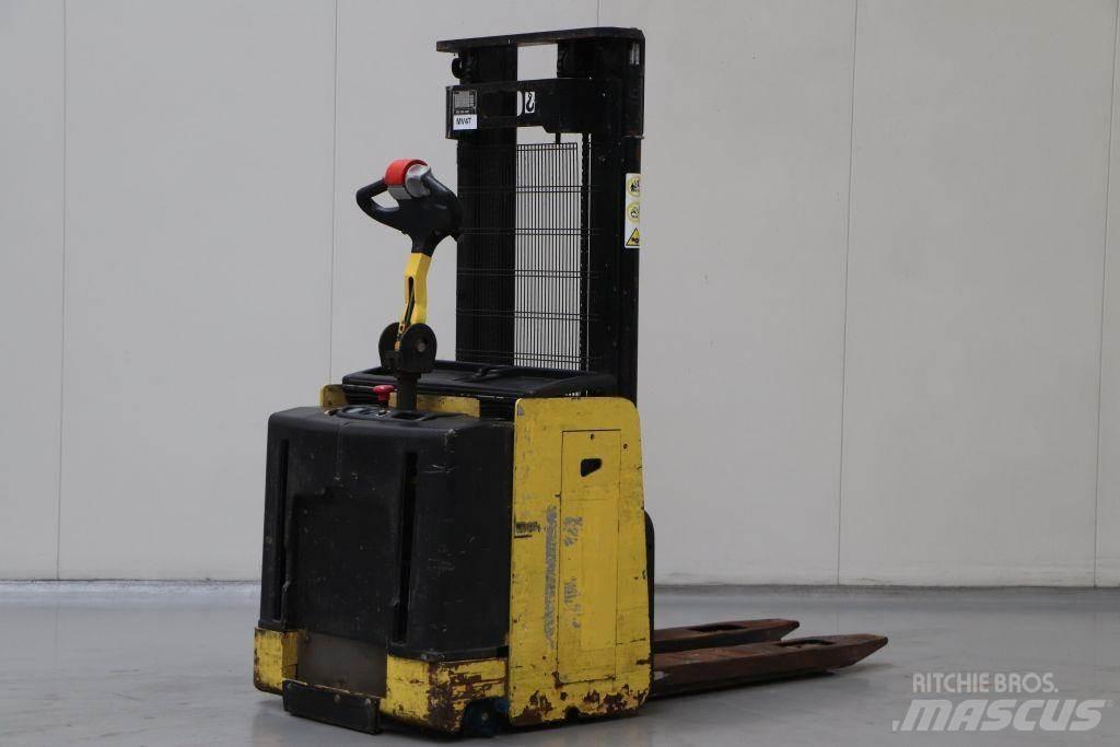 Hyster S1.2S-30 IL Gerbeur accompagnant