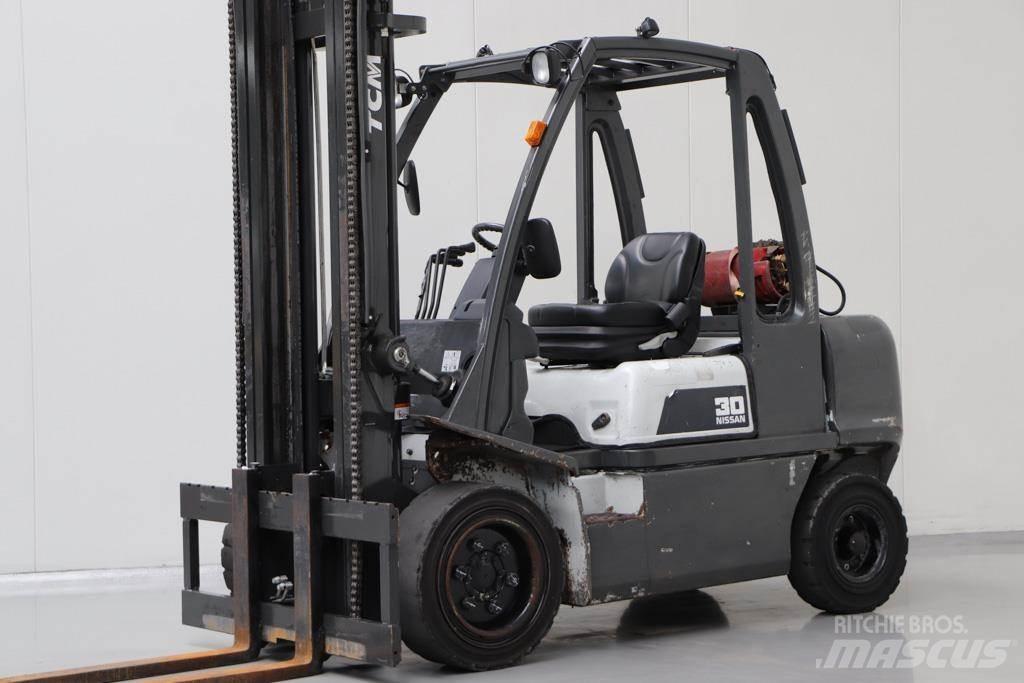 Nissan UG1D2A30LQ Chariots GPL