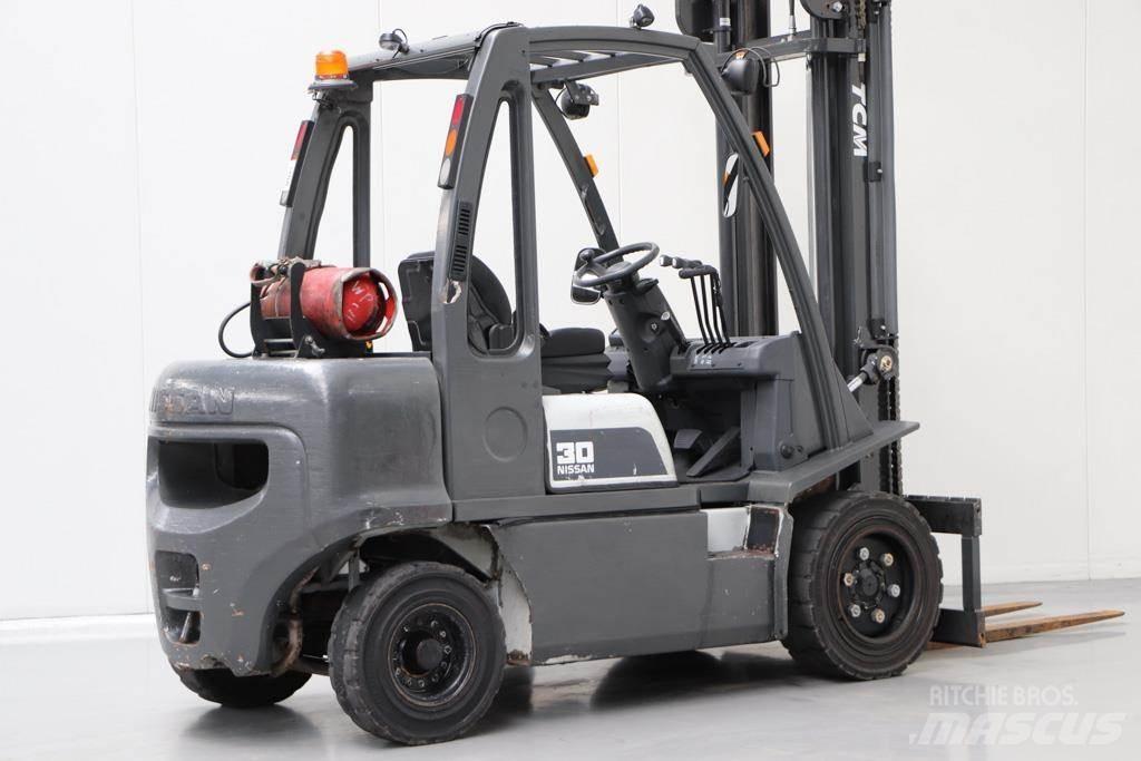 Nissan UG1D2A30LQ Chariots GPL