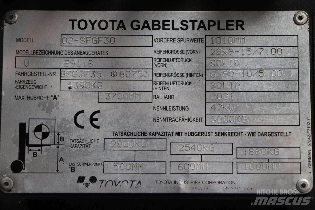 Toyota 02-8FGF30 Chariots GPL