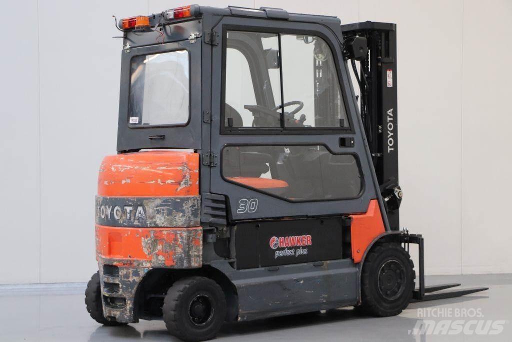 Toyota 7FBMF30 Chariots élévateurs électriques