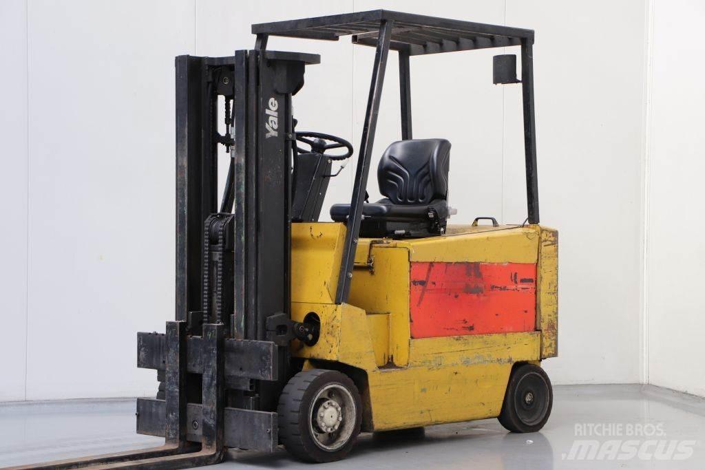 Yale ERC30AGS Chariots élévateurs électriques