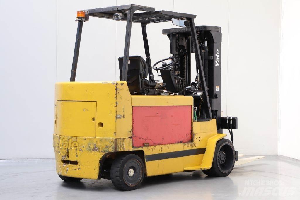 Yale ERC55HG Chariots élévateurs électriques