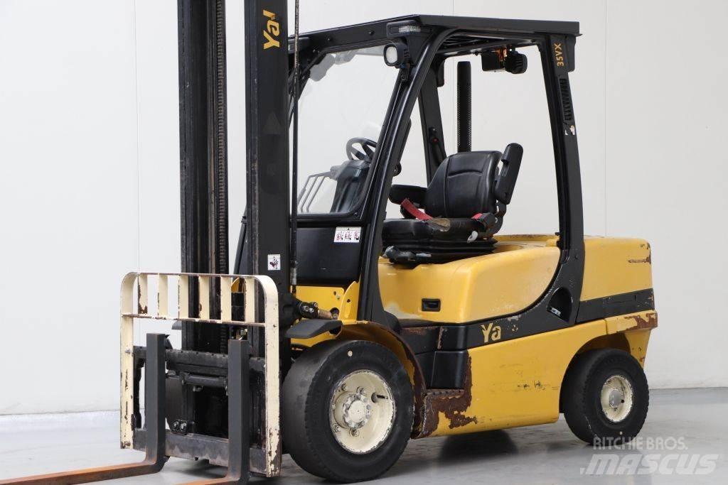 Yale GDP35VX Chariots diesel
