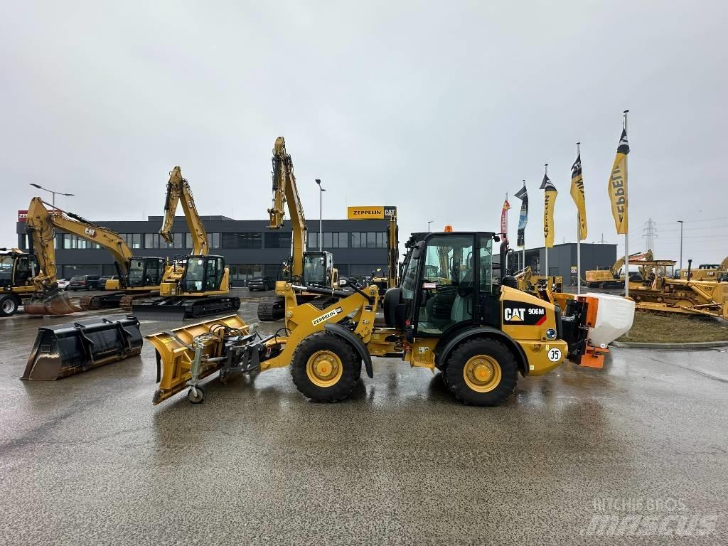 CAT 906 Chargeuse sur pneus