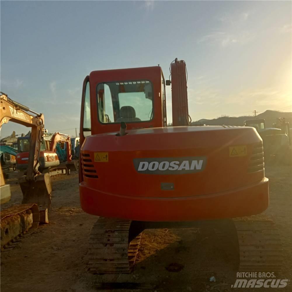 Doosan DH 70 Pelle sur chenilles