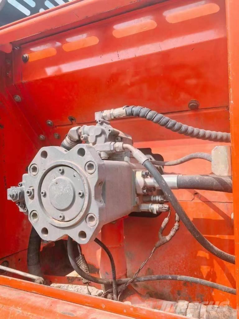 Doosan DX 260 Pelle sur chenilles