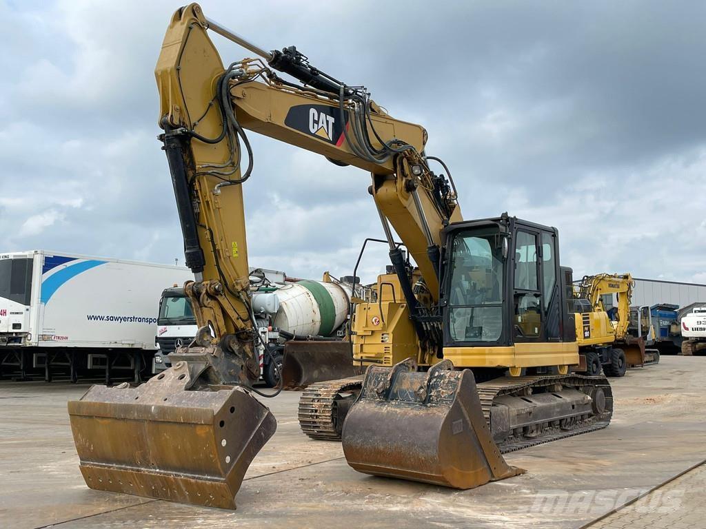 CAT 325F LCR Pelle sur chenilles