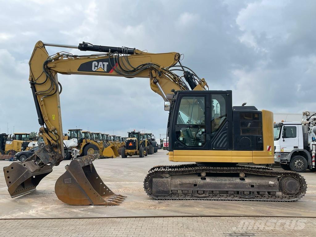 CAT 325F LCR Pelle sur chenilles