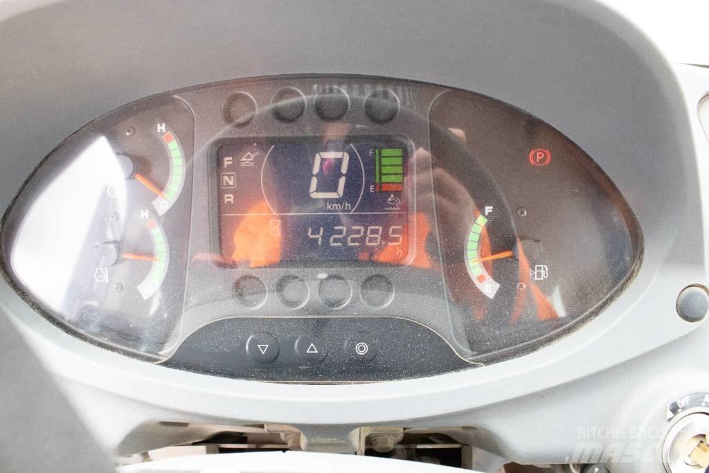 Hitachi ZW150-6 Chargeuse sur pneus