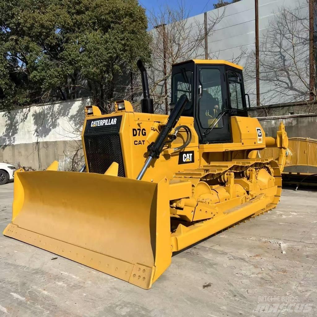 CAT D 7 G Niveleuse