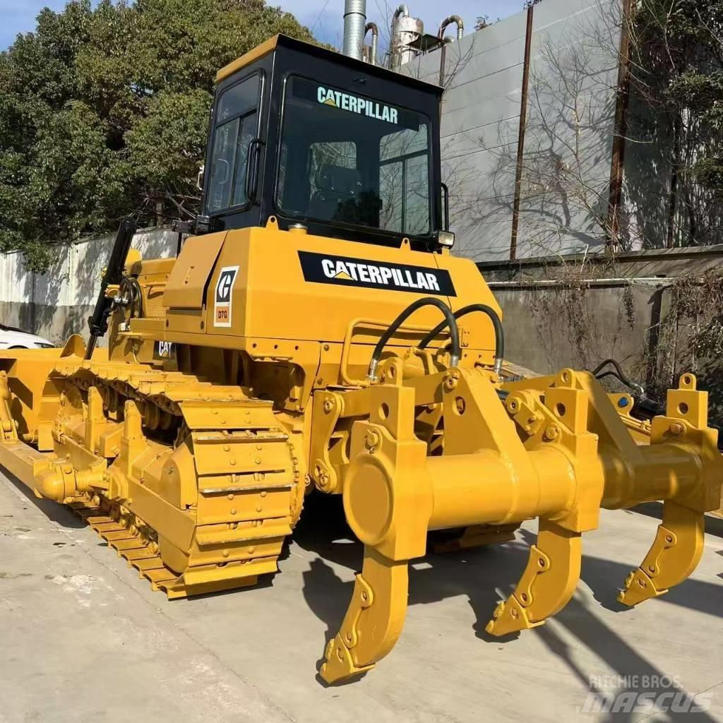 CAT D 7 G Niveleuse