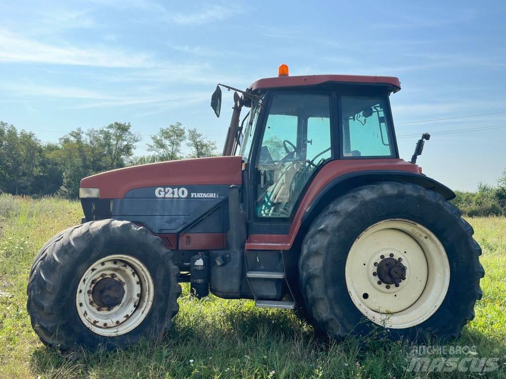 New Holland G 210 Tracteur