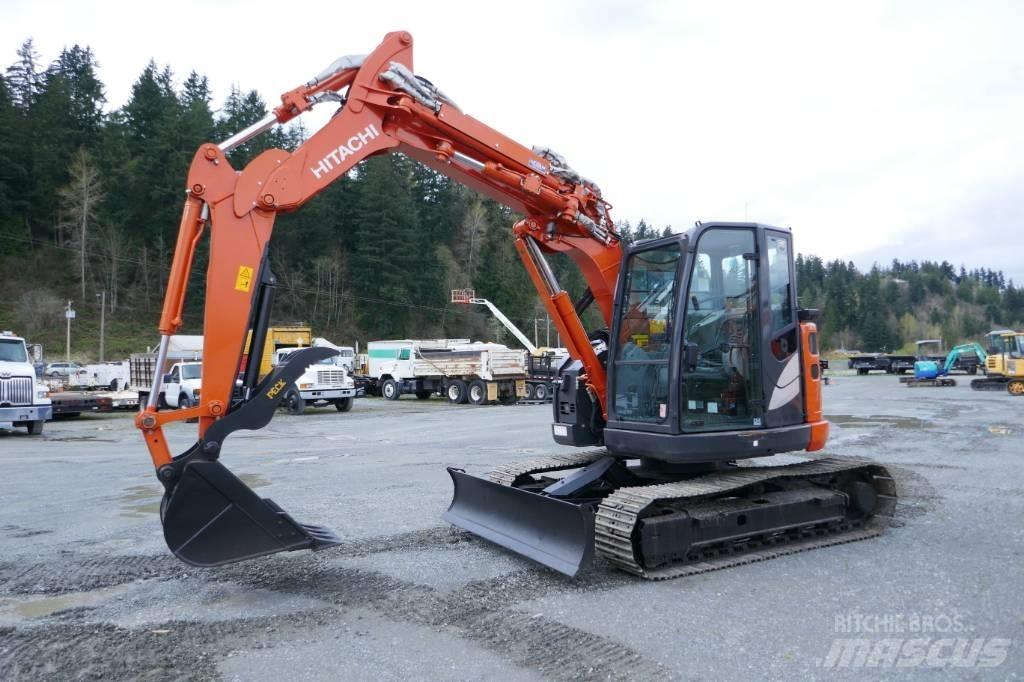 Hitachi ZX75UR-5B Pelle sur chenilles