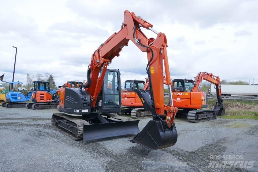 Hitachi ZX75UR-5B Pelle sur chenilles