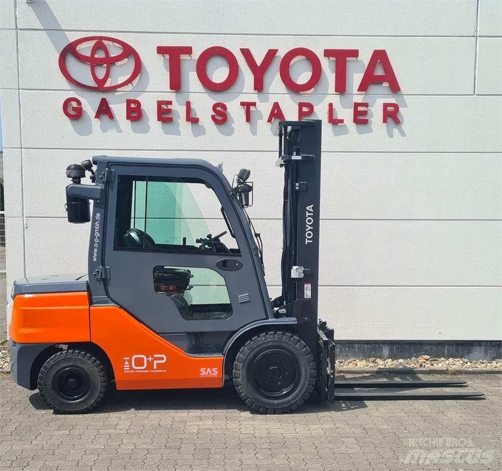 Toyota 52-8FDJF35 Chariots diesel