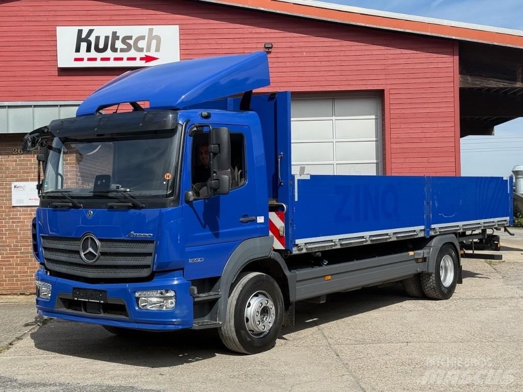Mercedes-Benz 1630L Camion plateau