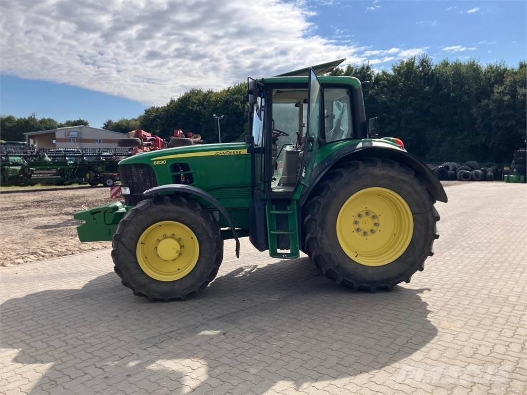 John Deere 6830 Tracteur