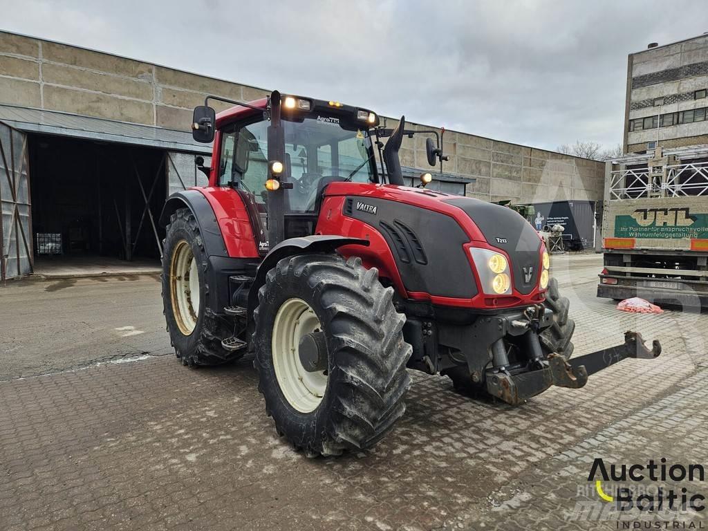Valtra T213V Tracteur