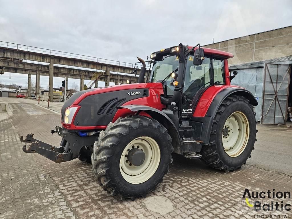 Valtra T213V Tracteur