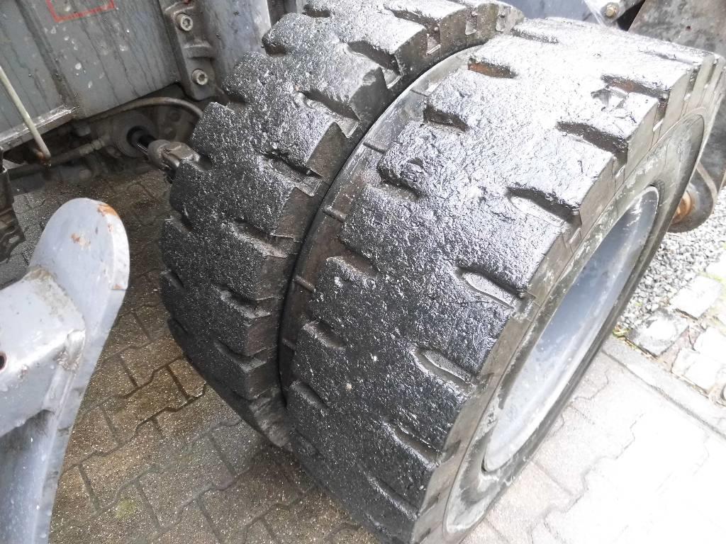 Atlas 230 MH Pelle à déchets