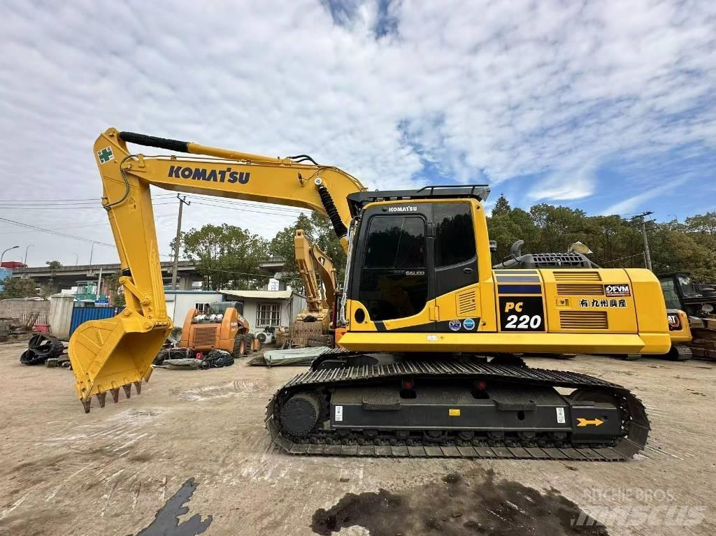 Komatsu pc220 Pelle sur chenilles
