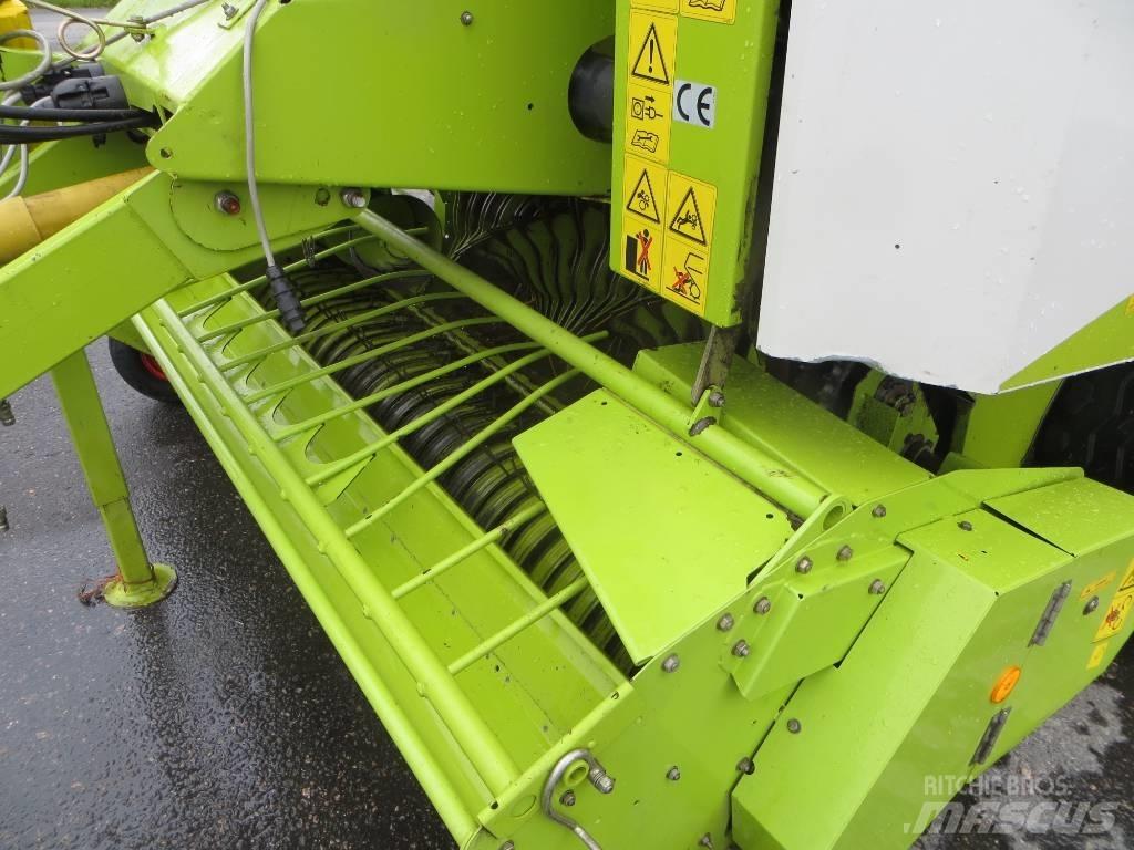 CLAAS 250 RC Presse à balle ronde