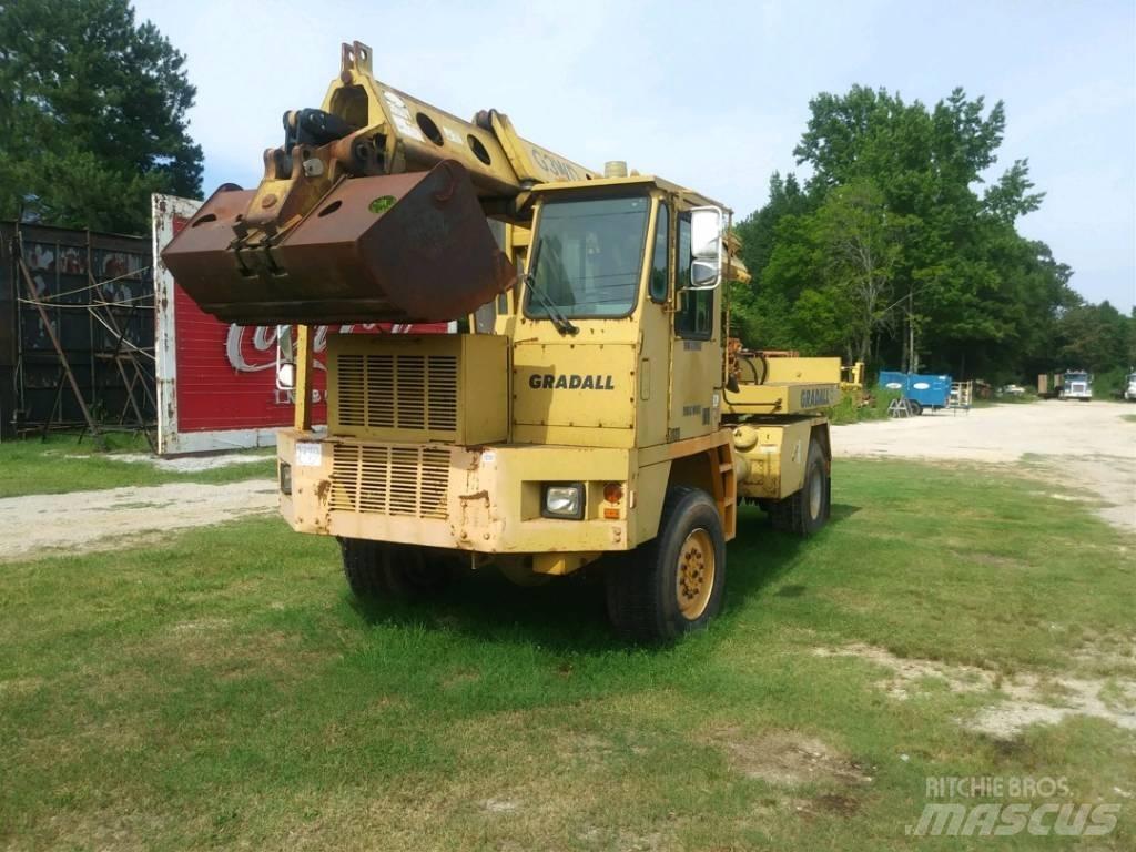Gradall G3WD Pelle sur pneus