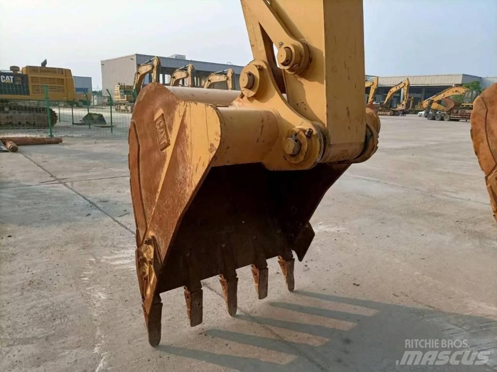CAT 320GC Pelle sur chenilles