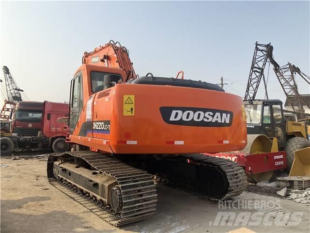Doosan DH 220LC-7 Pelle sur chenilles