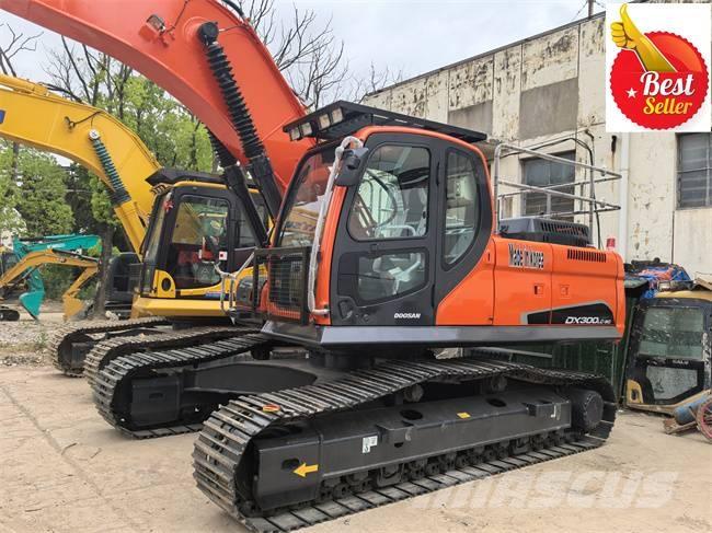 Doosan DX 300 LC Pelle sur chenilles