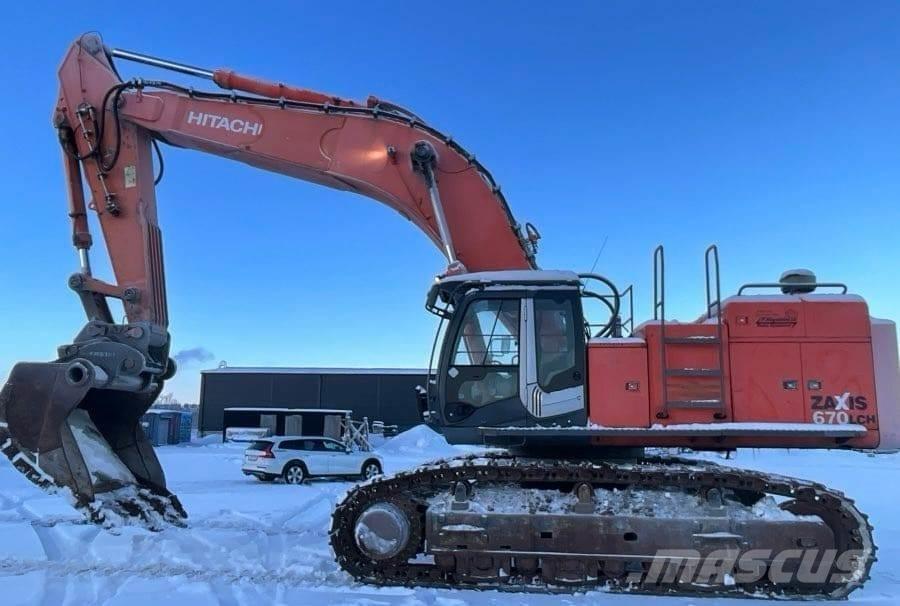 Hitachi ZX 670 LCH Pelle sur chenilles