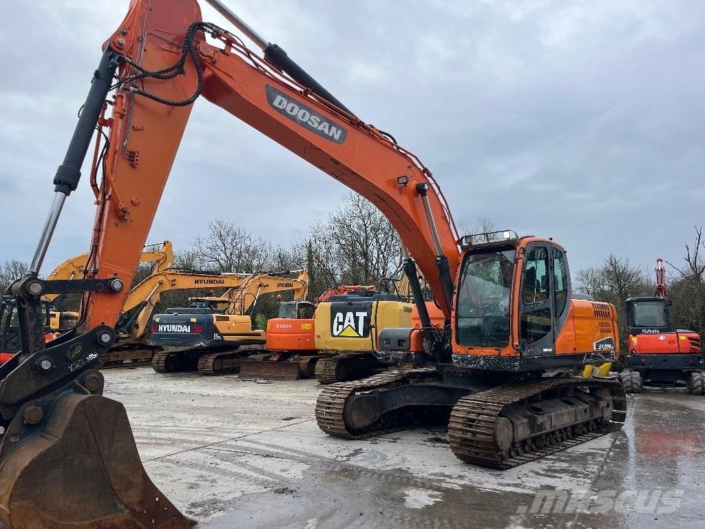 Doosan DX 225 LC-3 Pelle sur chenilles