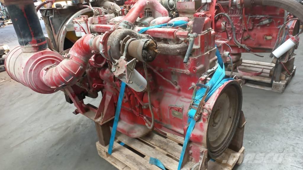 Volvo TD121G Moteur