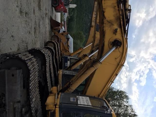 Komatsu 450 Pelle sur chenilles