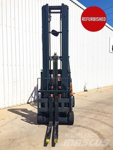 Aisle-Master 20WH Chariot élévateur étroit