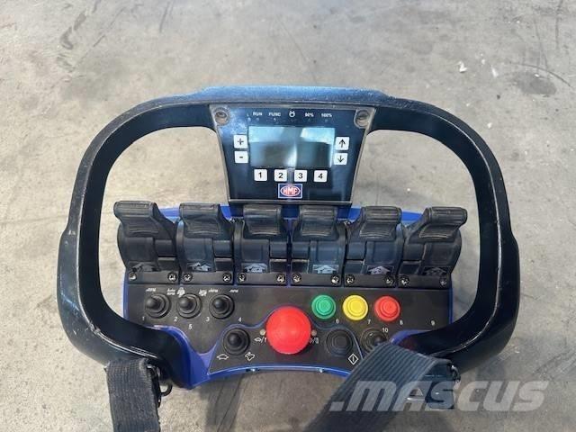 HMF 1320 KS-RCS Grue auxiliaire