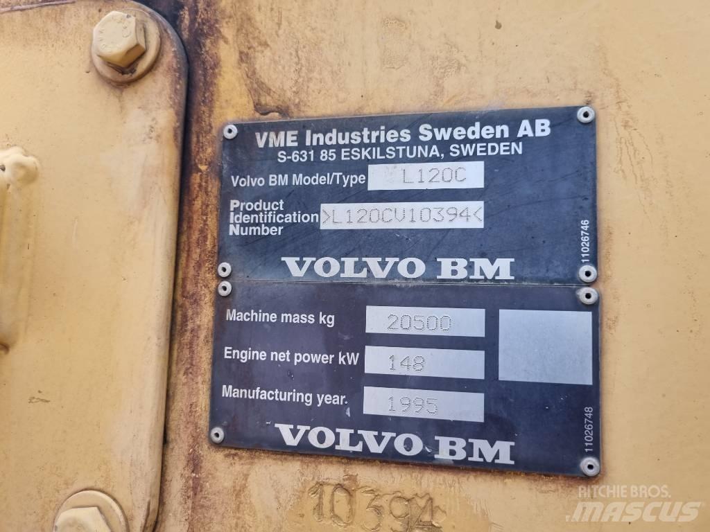 Volvo BM L120C Chargeuse sur pneus